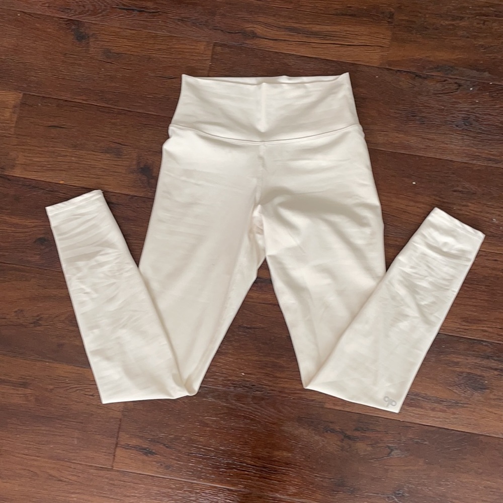 Ivory Alo leggings